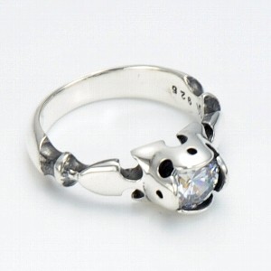 キュービックジルコニアのリング　１３号　（ｑ004）