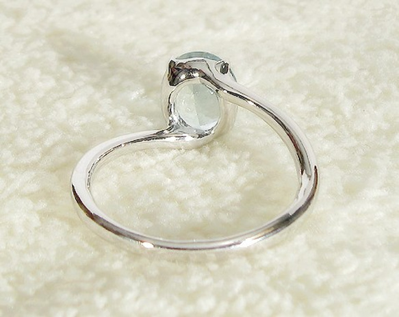 1.35ctアクアマリンとSV925のリング（指輪のサイズ：15号くらいの方に推奨、3月の誕生石、透明感のある水色） 5枚目の画像