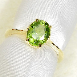 1.50ctのペリドットとSV925の指輪（リングサイズ：10.5号、K18YGメッキ、8月の誕生石、新緑色のグリーン） 2枚目の画像