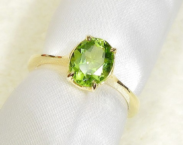 1.50ctのペリドットとSV925の指輪（リングサイズ：10.5号、K18YGメッキ、8月の誕生石、新緑色のグリーン） 2枚目の画像