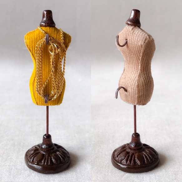 ミニチュアトルソーのネックレススタンド 3枚目の画像