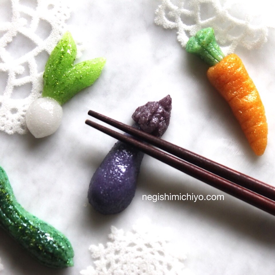 新品 箸置き ナスの箸置き 二種類 セットのみ 新品 箸置き ナスの箸置き 二種類 セットのみ 箸置き[夏いろ] なす