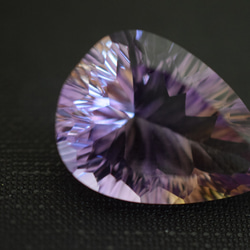 123 上品 一点物 天然 超大粒 バイカラー アメジスト 雫 アメシスト 紫水晶 ２月誕生石 天然石 ルース 裸石 10枚目の画像