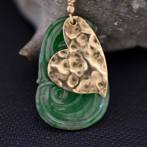 特売34-27 天然翡翠 緑 にょい 如意 ペンダント ネックレス