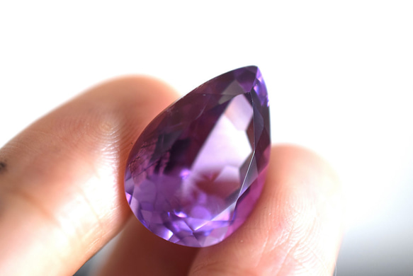 163 特売 上品 大玉 天然 アメジスト 雫 アメシスト 紫水晶 ２月誕生石 天然石 ルース 裸石 3枚目の画像