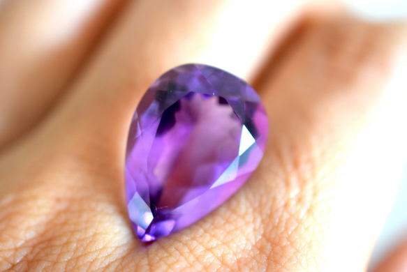 163 特売 上品 大玉 天然 アメジスト 雫 アメシスト 紫水晶 ２月誕生石 天然石 ルース 裸石 5枚目の画像