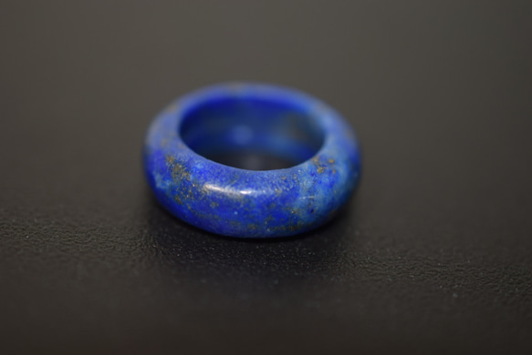 123-73 美品 小指 4.5号 天然 ラピスラズリ 青金石 リング くりぬき 指輪 2枚目の画像