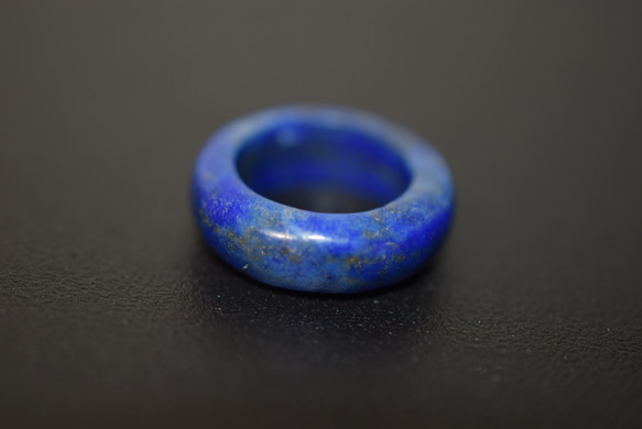 123-73 美品 小指 4.5号 天然 ラピスラズリ 青金石 リング くりぬき 指輪 3枚目の画像