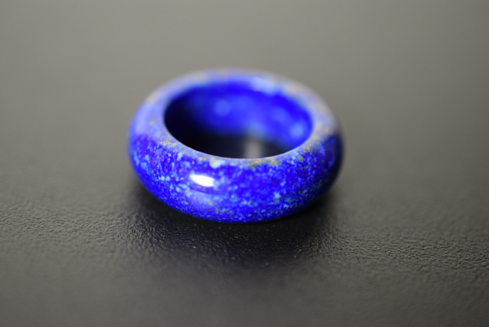 123-5 美品 14.0号 天然 ラピスラズリ 青金石 リング くりぬき 指輪