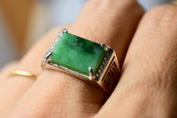 10 特売 シルバー 天然 深緑 本翡翠 リング 指輪 父の日 メンズ 誕生日フリーサイズ 息子 正月 彼氏 プレゼント 2枚目の画像