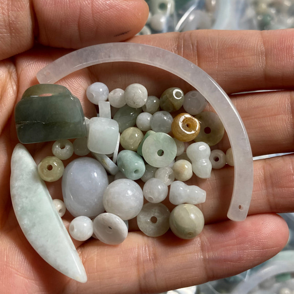 131 在庫一掃 天然 A貨 本翡翠 龍勾 玉璜 玉勾 手牌 ペンダント ルース 
