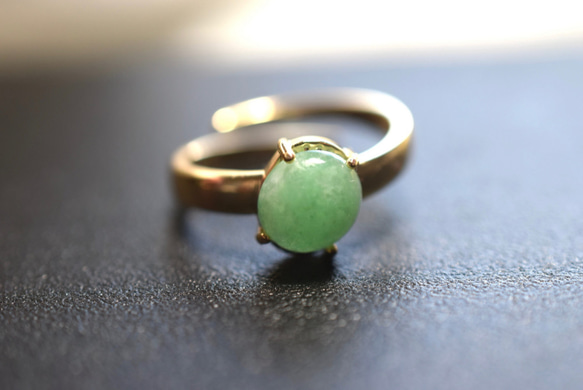 B06 特売 天然 白緑 本翡翠 ミャンマー リング 指輪 レディース メンズ 母の日 誕生日 フリーサイズ 正月 1枚目の画像