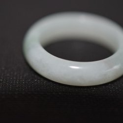 特売197-1 14.5号 天然 A貨 薄白緑 青 翡翠  リング レディース メンズ 指輪 硬玉ジェダイト　 3枚目の画像