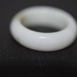 197-26 20.0号 天然 A貨 薄白茶 翡翠  リング レディース メンズ 指輪 硬玉ジェダイト　 3枚目の画像