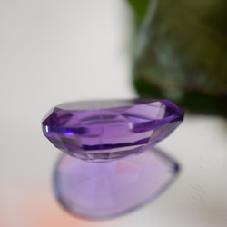 102 上品 一点物 天然大粒アメジスト 雫 アメシスト 紫水晶 ２月誕生石 天然石 ルース 裸石 5枚目の画像