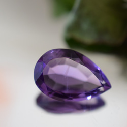 102 上品 一点物 天然大粒アメジスト 雫 アメシスト 紫水晶 ２月誕生石 天然石 ルース 裸石 6枚目の画像