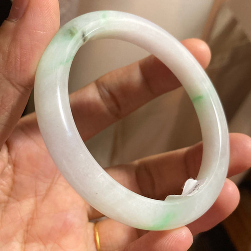 15 年末感謝セール 美品 54.0 天然 白緑 本翡翠 バングル 15 年末感謝セール 美品 54.0 天然 白緑 本翡翠 バングル