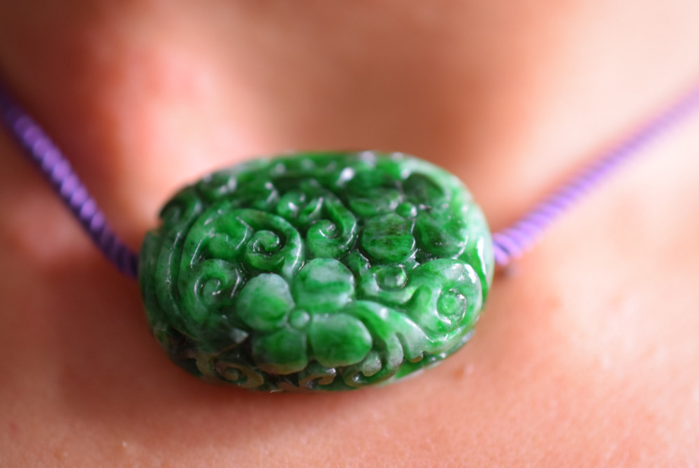 D186-2 天然 A貨 本翡翠 転運珠 花珠 平安守り ペンダント ネックレス 手彫り 花件 手作り DIY 編む