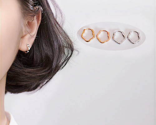 MEJURI ダイヤモンド シングルミニフープ軟骨ピアス MEJURI 》軟骨ソロダイヤモンドミニフープ＊日本未入荷 (MEJURI