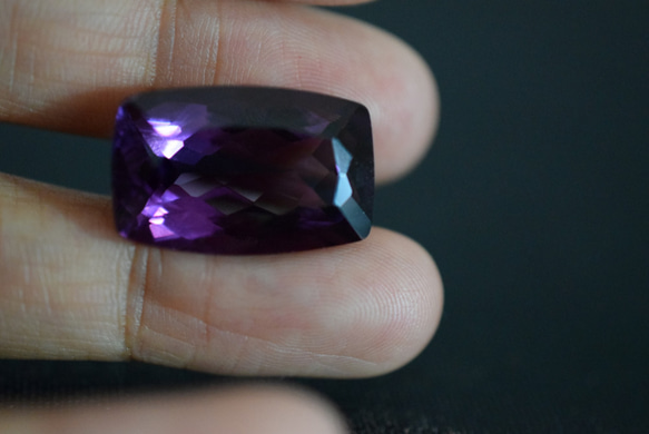 1-5 特売 一点物 超大粒天然アメジスト 長方形 アメシスト 紫水晶 ２月誕生石 天然石 ルース 裸石 2枚目の画像