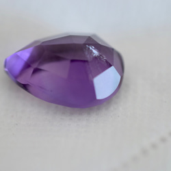 特売1-27 一点物 大粒天然アメジスト 雫 アメシスト 紫水晶 ２月誕生石 天然石 ルース 裸石 3枚目の画像