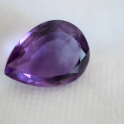 特売1-27 一点物 大粒天然アメジスト 雫 アメシスト 紫水晶 ２月誕生石 天然石 ルース 裸石 4枚目の画像