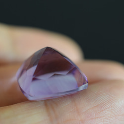 1-44 一点物 大粒天然アメジスト 正方形 アメシスト 紫水晶 ２月誕生石 天然石 ルース 裸石 2枚目の画像