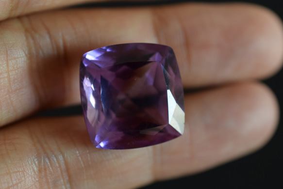 1-44 一点物 大粒天然アメジスト 正方形 アメシスト 紫水晶 ２月誕生石 天然石 ルース 裸石 5枚目の画像