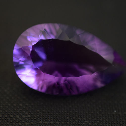 1-55上品 一点物 超大粒天然アメジスト 雫 アメシスト 紫水晶 ２月