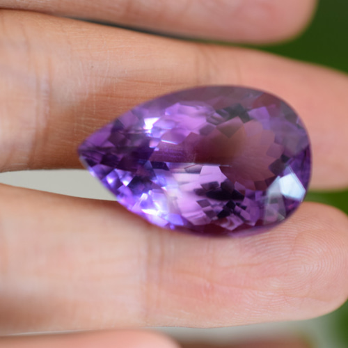 天然石　鑑賞石　アメジスト　原石　紫水晶　約1.2kg　M　R6242 2月の誕生石 愛の守護石 恋愛成就 インスピレーション 希望