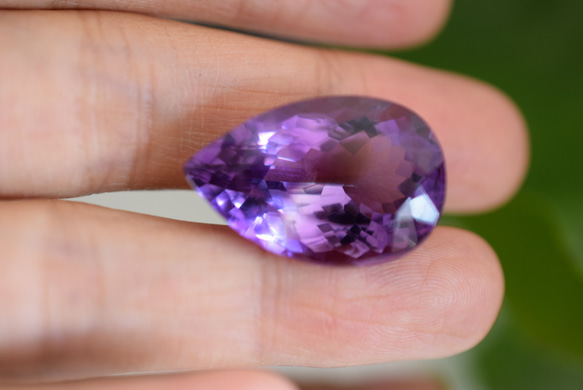 1-82 上品 一点物 大粒天然アメジスト 雫 アメシスト 紫水晶 ２月誕生石 天然石 ルース 裸石 10枚目の画像