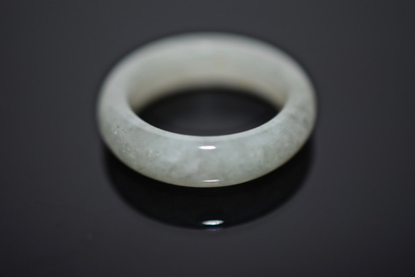 110-15 15.5号 天然 A貨  翡翠 リング 指輪 硬玉ジェダイト 5月誕生石 3枚目の画像