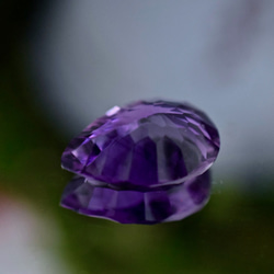 116 上品 一点物 天然 大粒 アメジスト 雫 アメシスト 紫水晶 ２月誕生石 天然石 ルース 裸石 2枚目の画像