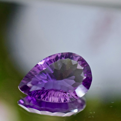 観賞用 観賞石 アメジスト 紫水晶 重量 約1Kg強 高さ 約16cm 札幌市東区 新道東店 観賞用 観賞石 アメジスト 紫水晶 重量 約1Kg強 高さ 約16cm 札幌市東