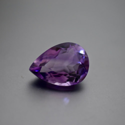 119 上品 一点物 天然 大粒 アメジスト 雫 アメシスト 紫水晶 ２月誕生石 天然石 ルース 裸石 6枚目の画像