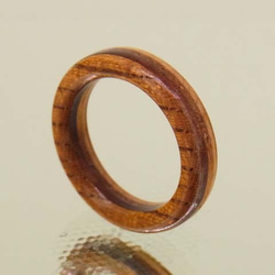 木の指輪 スミス 黄【受注生産】ケヤキ・カエデ・ブビンガのストライプ  ５層の木材がキラリと光ります 5枚目の画像