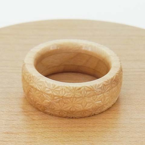 木の指輪 麻の葉 白【受注生産】健康や子供の成長を祈る吉祥紋