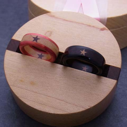 木の指輪 LUCKYSTAR 赤紫ベースの配色【受注生産】きらりと光るラッキースター「幸運の星」を意味します 5枚目の画像