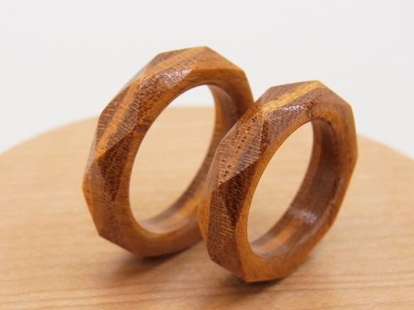 木の指輪 ダイアナ 黄 【受注生産】ケヤキ ブリリアントカットをイメージしたシンプルだけど大人っぽい指輪です 6枚目の画像