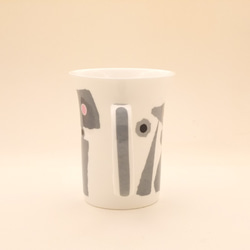 ラッパ形のマグカップ　グレーのコンポジション3 4枚目の画像