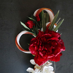 【2022】しめ縄飾り 赤の芍薬と蘭 お正月 ❁ 冬支度 Creema限定 2枚目の画像