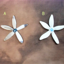 お花のブローチ 2枚目の画像