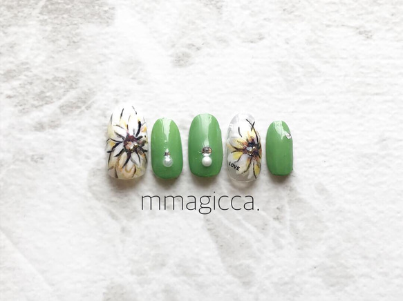 (37) ネイルチップ/大人/可愛い/お花/上品/お洒落/ネイルアクセサリー/春/初夏/夏 1枚目の画像