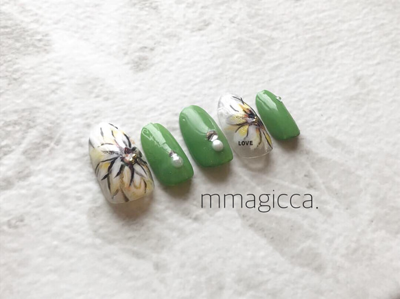 (37) ネイルチップ/大人/可愛い/お花/上品/お洒落/ネイルアクセサリー/春/初夏/夏 2枚目の画像