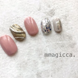 (124)mmagicca.13th/ネイルチップ/ミラーボールネイル/ガラスネイル/グラスネイル/うねうねメタリック 1枚目の画像