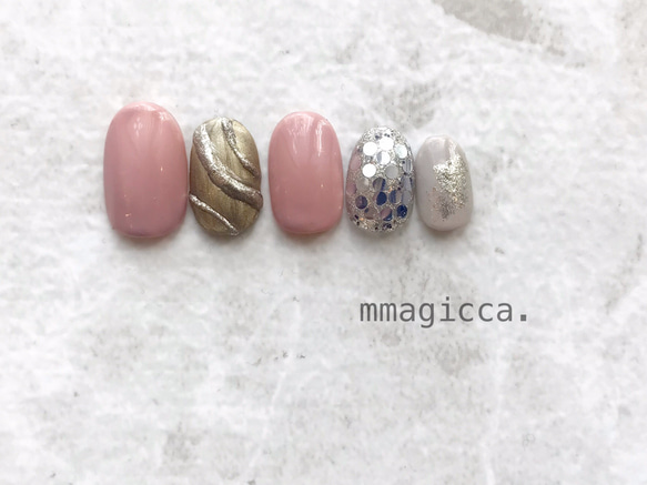 (124)mmagicca.13th/ネイルチップ/ミラーボールネイル/ガラスネイル/グラスネイル/うねうねメタリック 2枚目の画像
