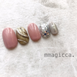 (124)mmagicca.13th/ネイルチップ/ミラーボールネイル/ガラスネイル/グラスネイル/うねうねメタリック 3枚目の画像