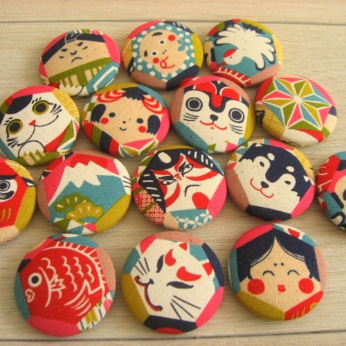 お買い得♡お揃い 薔薇柄 大きめうさみみリボン くるみボタン 3個