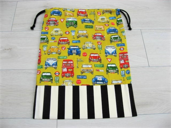 17-5◆送料無料♪◆巾着袋＊４０×３０cm◆体操服袋＊お着替え袋◆レトロクラシックカー＊車＊バス◆モノトーンストライプ 3枚目の画像