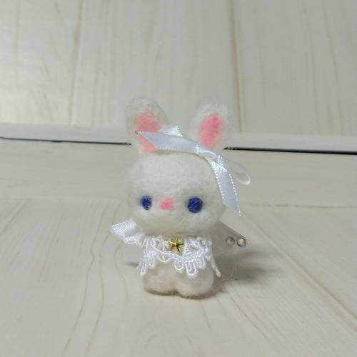 羊毛フェルト うさぎ 小さなうさぎ天使 ゆめかわ 動物 ナチュラル雑貨